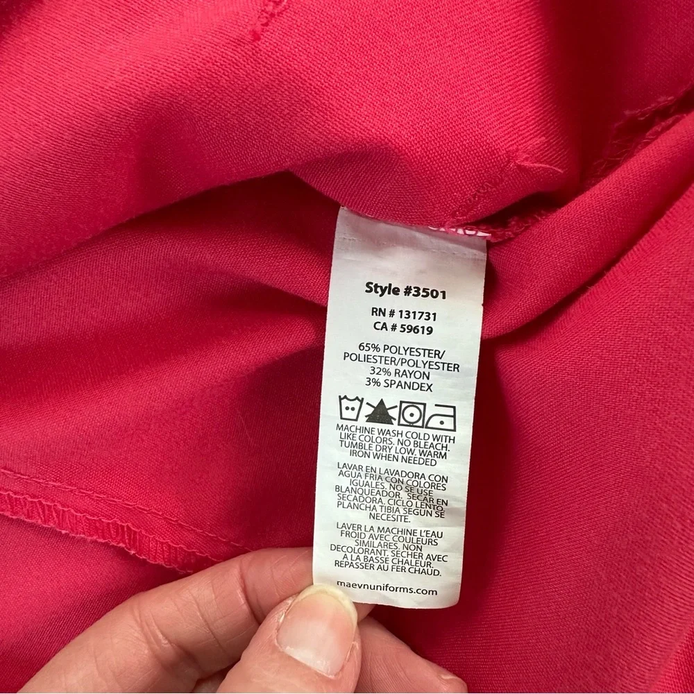 Maevn Matrix Women's Matching Scrub Set. Small. Watermelon.